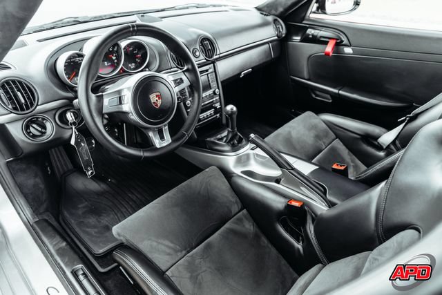 Used 2012 Porsche Cayman R RWD image 2
