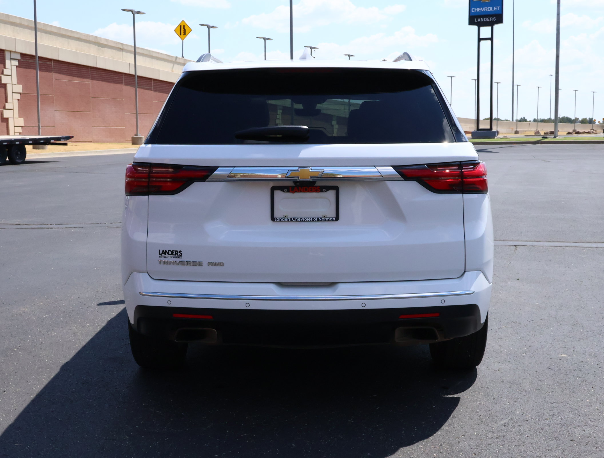 Used 2023 Chevrolet Traverse High Country AWD/4WD image 35