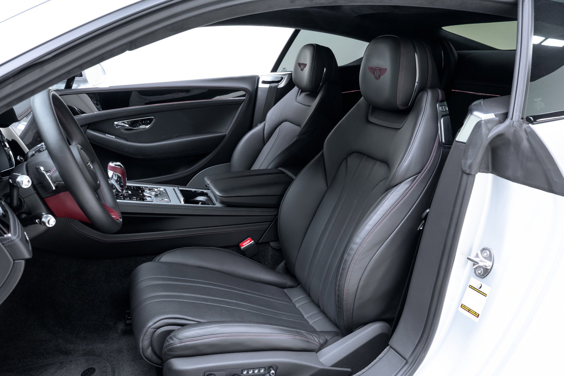 Used 2023 Bentley Continental GT Mulliner AWD/4WD image 14