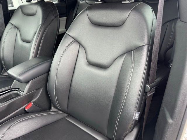 Certified 2025 Jeep Compass Limited image 25