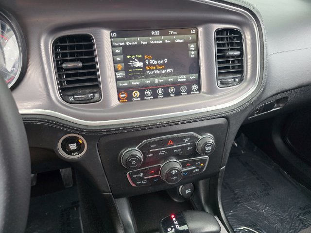 Used 2022 Dodge Charger R/T w/ Plus Group RWD image 41