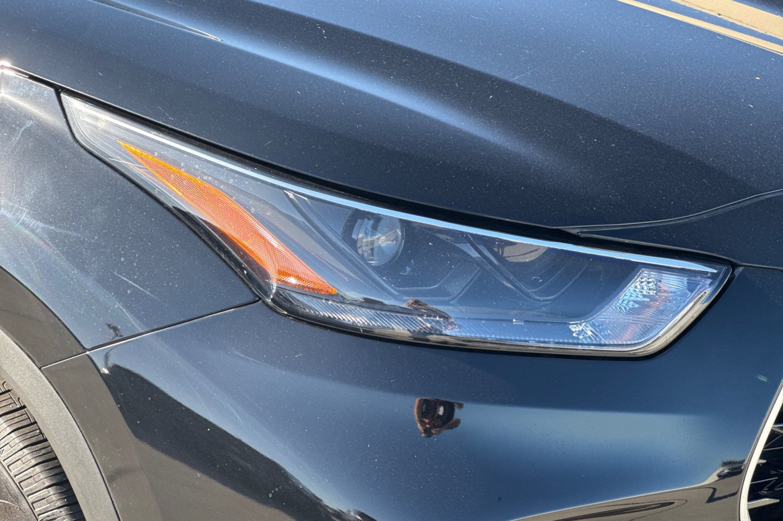 Used 2022 Toyota Highlander XLE AWD/4WD image 12