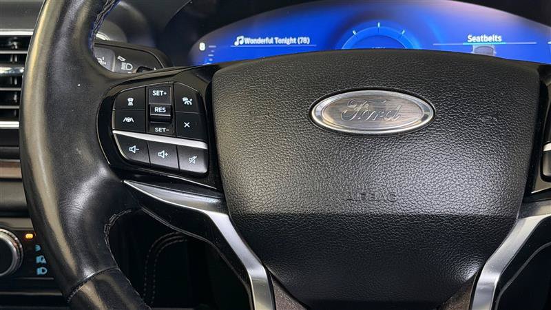 Used 2021 Ford Explorer Platinum w/ Equipment Group 601A AWD/4WD image 29