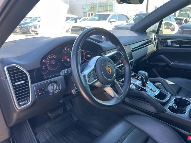 Used 2021 Porsche Cayenne Coupe image 12