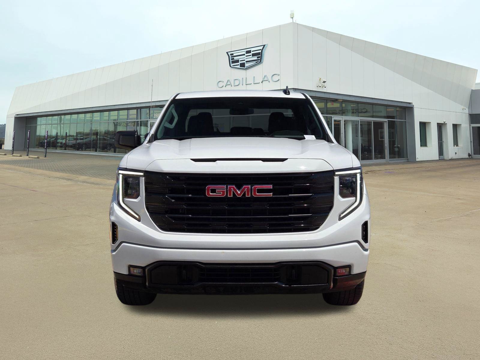 Used 2024 GMC Sierra 1500 Elevation AWD/4WD image 2