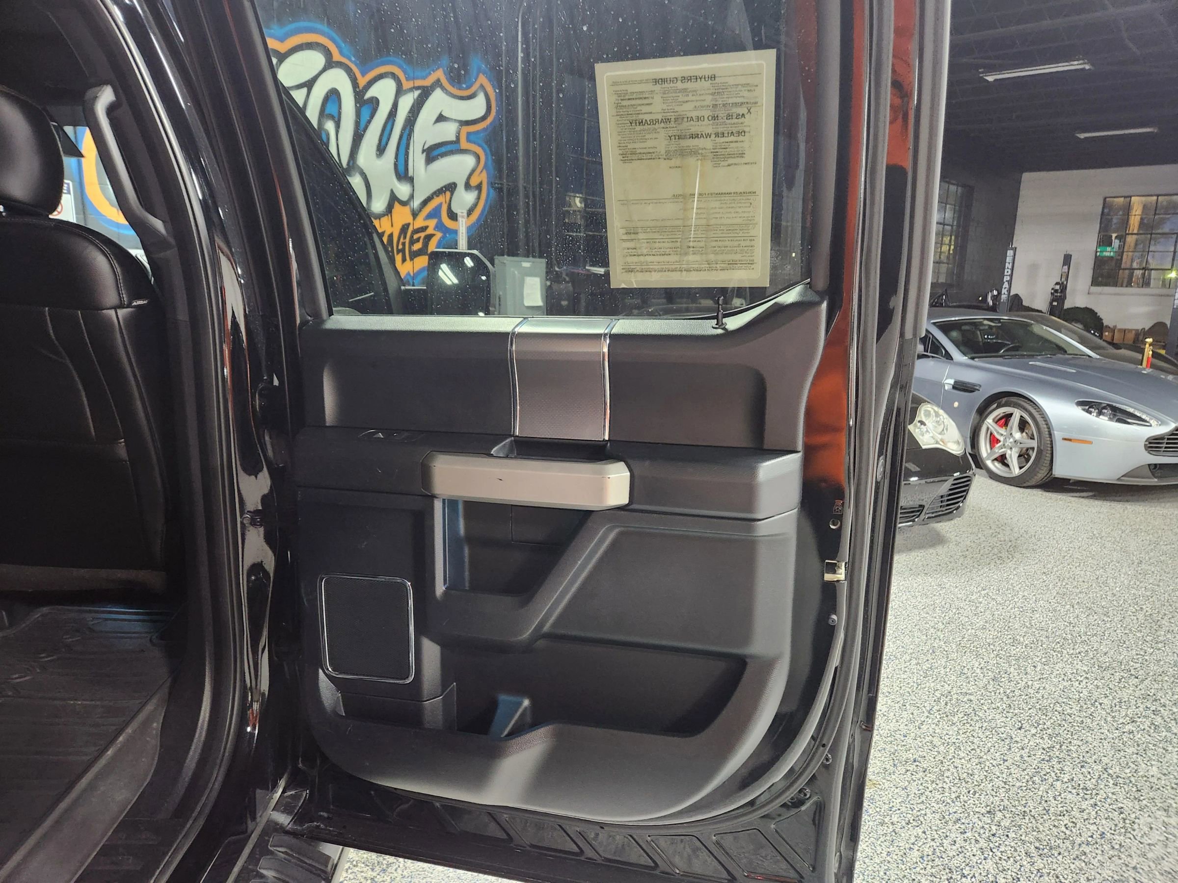 Used 2017 Ford F150 Lariat w/ Equipment Group 502A Luxury image 32