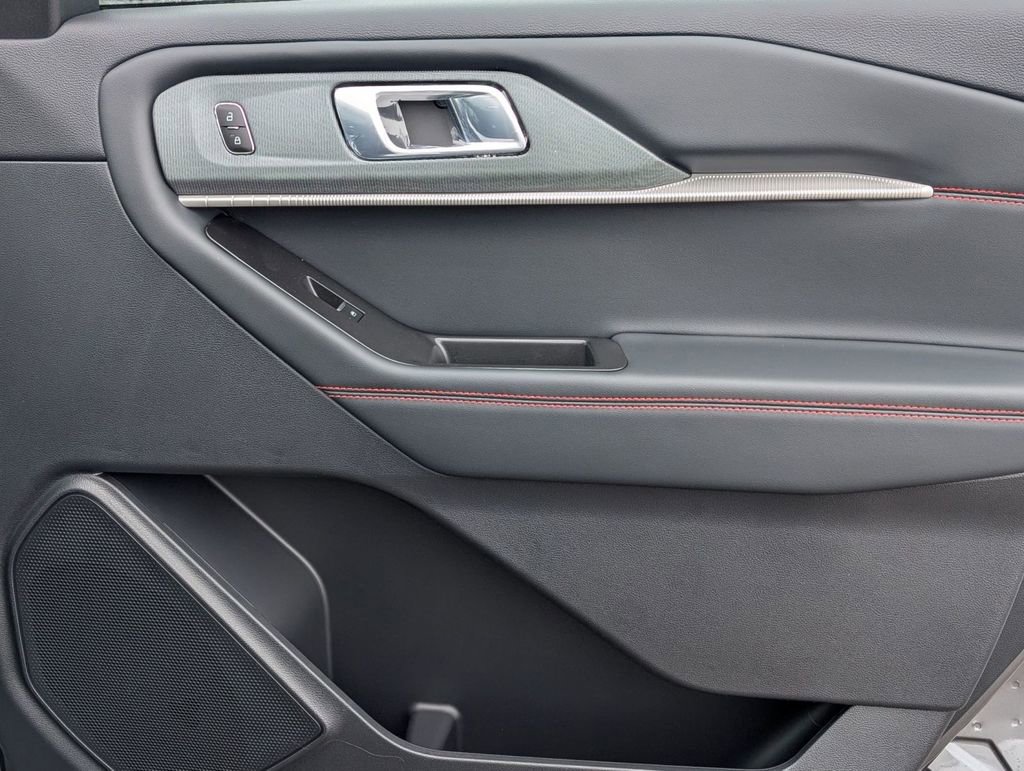 New 2026 Ford Explorer ST-Line w/ ST-Line Street Pack image 49