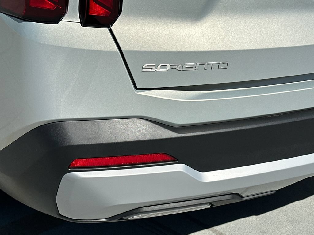 New 2026 Kia Sorento LX FWD image 5