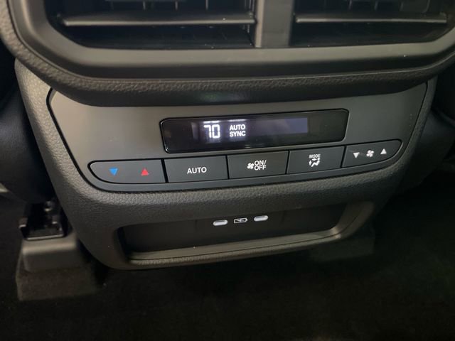 Certified 2025 Honda Pilot Touring image 19