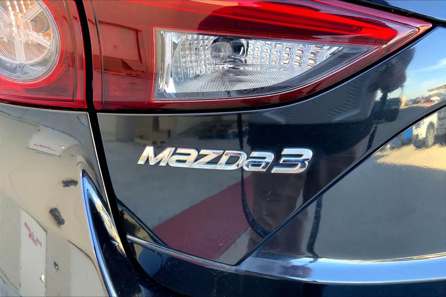 Used 2016 MAZDA MAZDA3 s Grand Touring w/ Technology Package FWD image 33