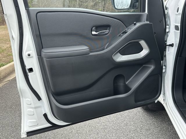 Certified 2024 Nissan Frontier SV w/ SV Convenience Package image 11