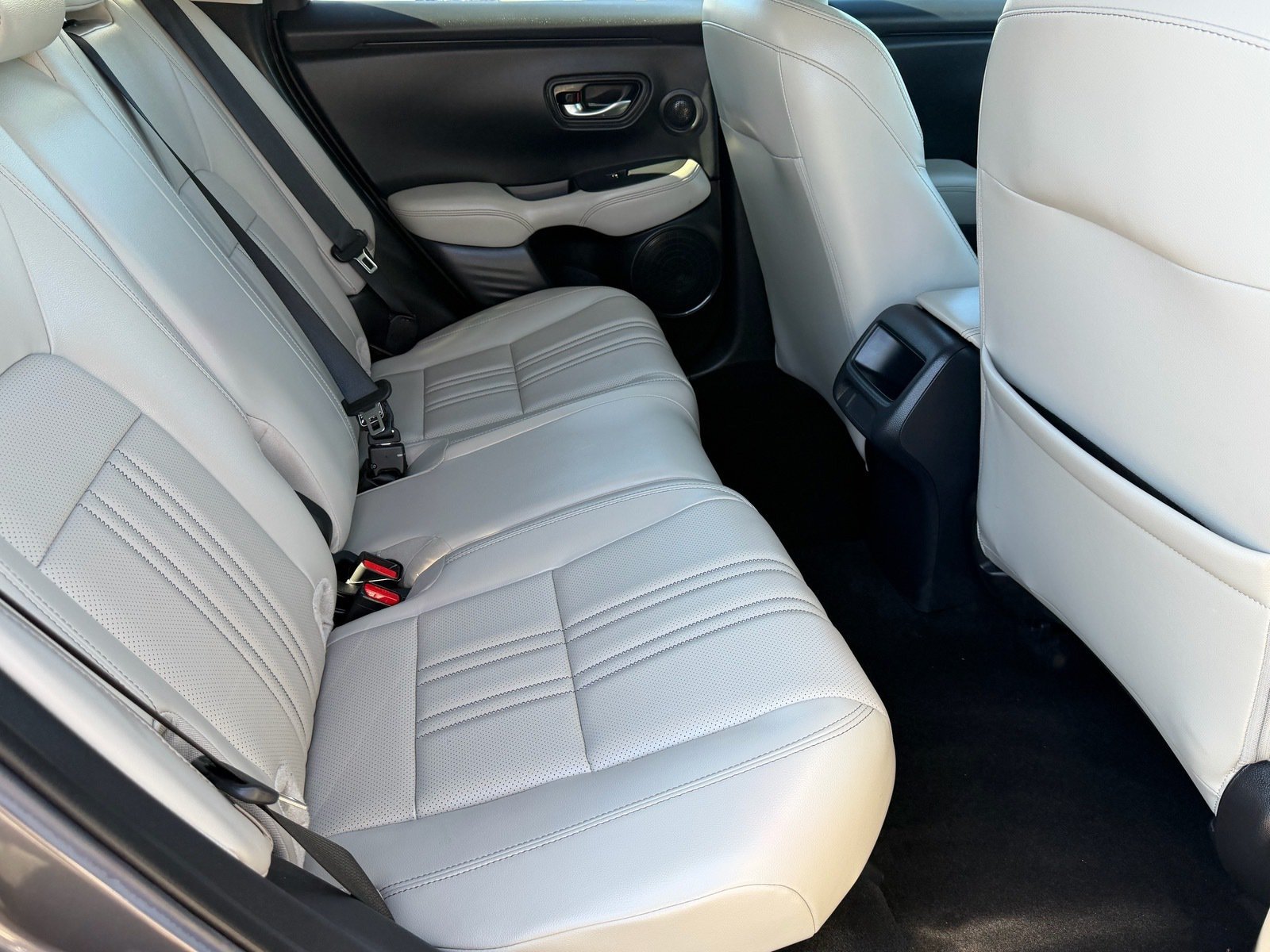 Certified 2024 Honda HR-V EX-L image 17