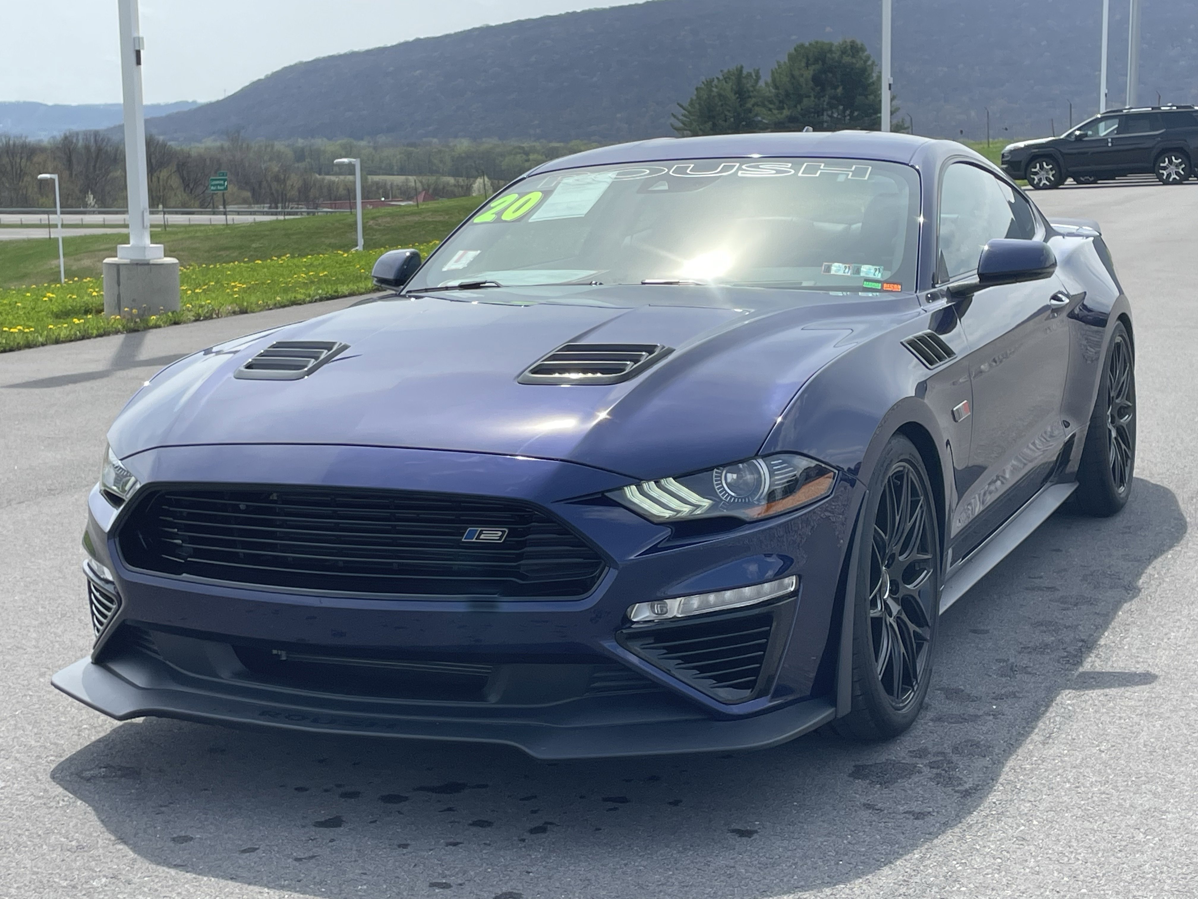 Used 2020 Ford Mustang GT Premium w/ GT Performance Package RWD image 8