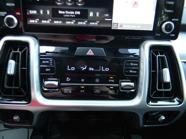 Used 2022 Kia Sorento SX AWD/4WD image 15