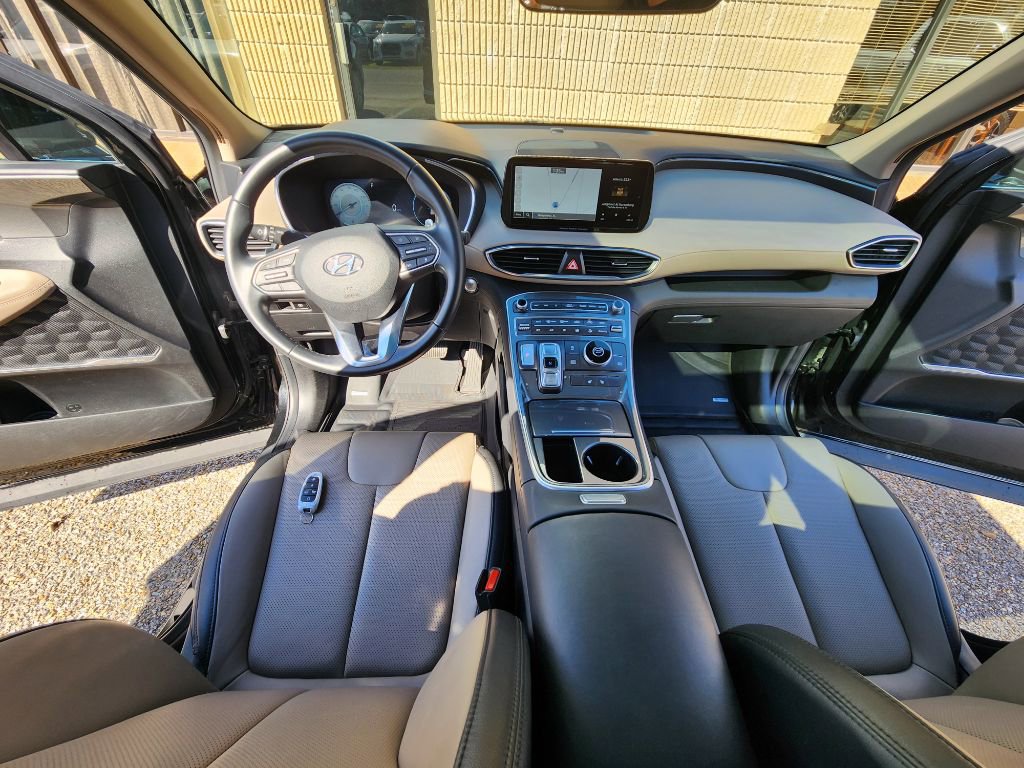 Used 2023 Hyundai Santa Fe SEL w/ Premium Package image 12