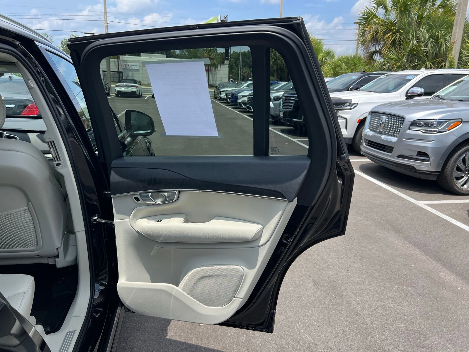 Used 2020 Volvo XC90 T5 Momentum w/ Protection Package Premier FWD image 51