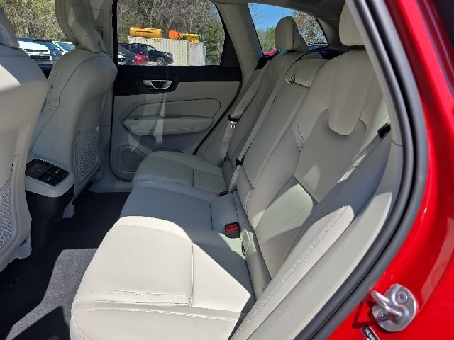 Certified 2024 Volvo XC60 B5 Ultimate AWD/4WD image 23