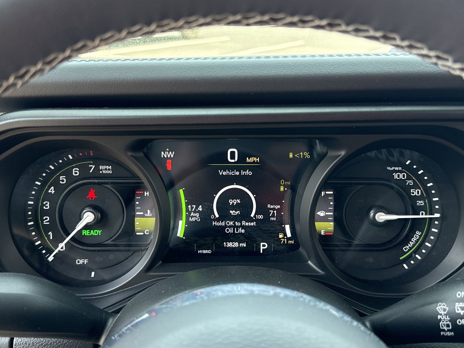 Used 2025 Jeep Wrangler Unlimited Sahara w/ Safety Group AWD/4WD image 11