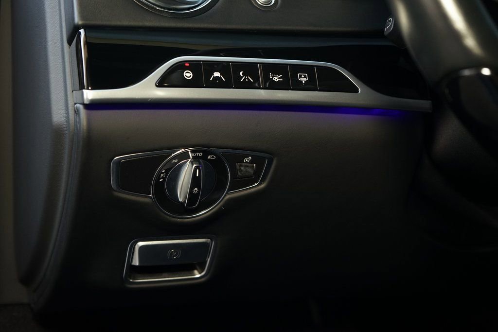 Used 2019 Mercedes-Benz Maybach S 560 4MATIC image 32