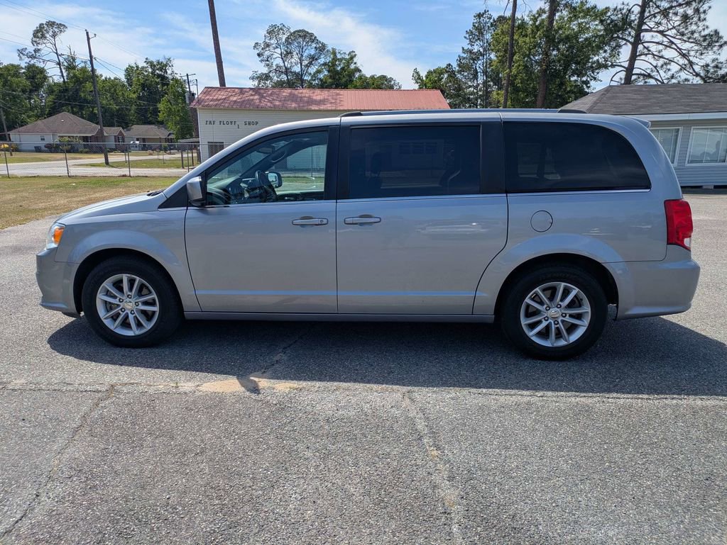 Used 2019 Dodge Grand Caravan SXT image 7