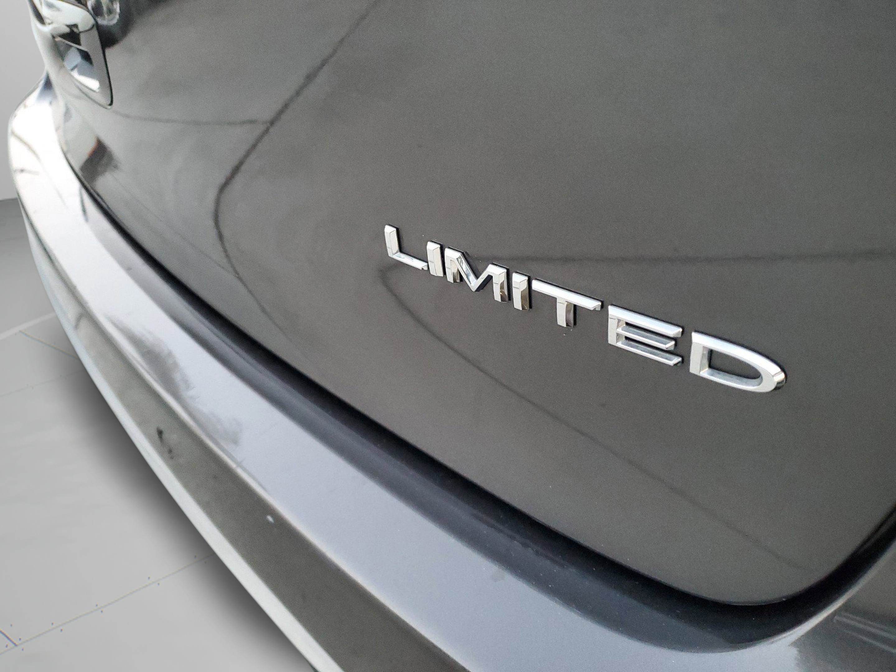 Certified 2022 Chrysler Pacifica Limited FWD image 29