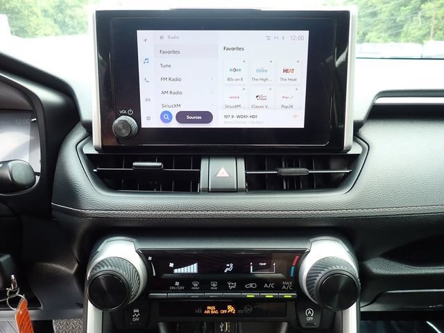 Certified 2023 Toyota RAV4 LE AWD/4WD image 28