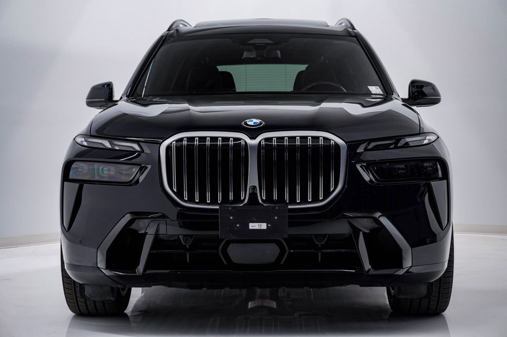 Used 2024 BMW X7 xDrive40i w/ M Sport Package image 5