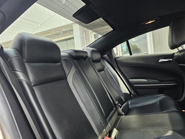 Used 2022 Dodge Charger SXT w/ Leather Interior Group image 19