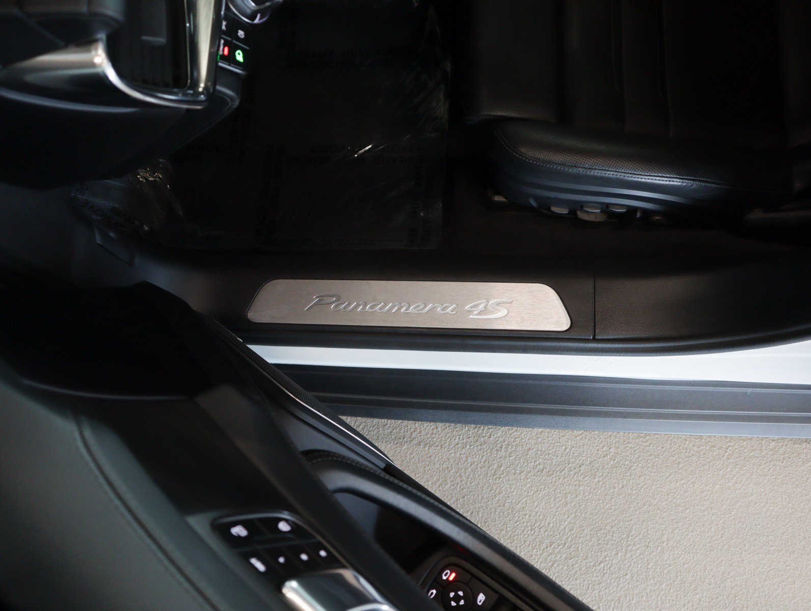 Certified 2023 Porsche Panamera 4S AWD/4WD image 28