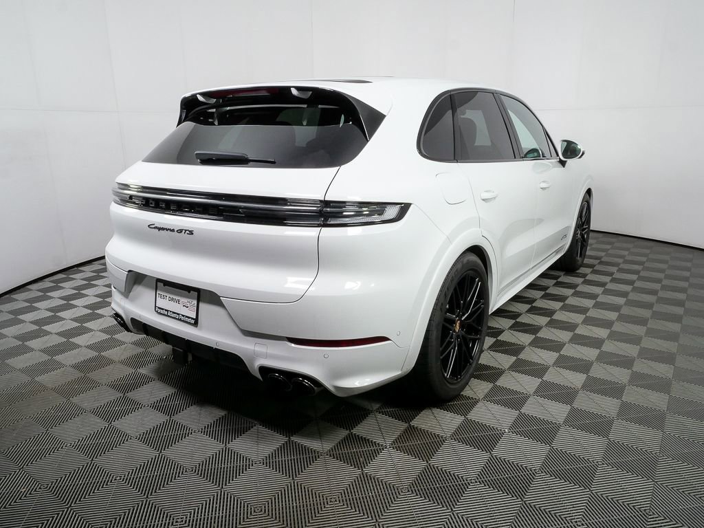 New 2026 Porsche Cayenne GTS image 31