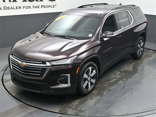 Used 2023 Chevrolet Traverse LT w/ LT Premium Package image 44