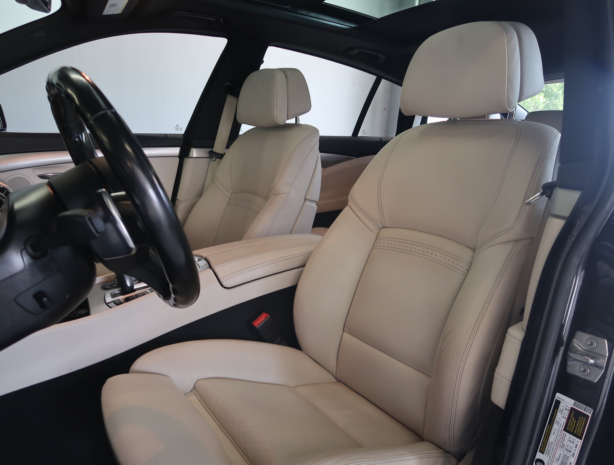 Used 2017 BMW 535i Gran Turismo RWD image 12