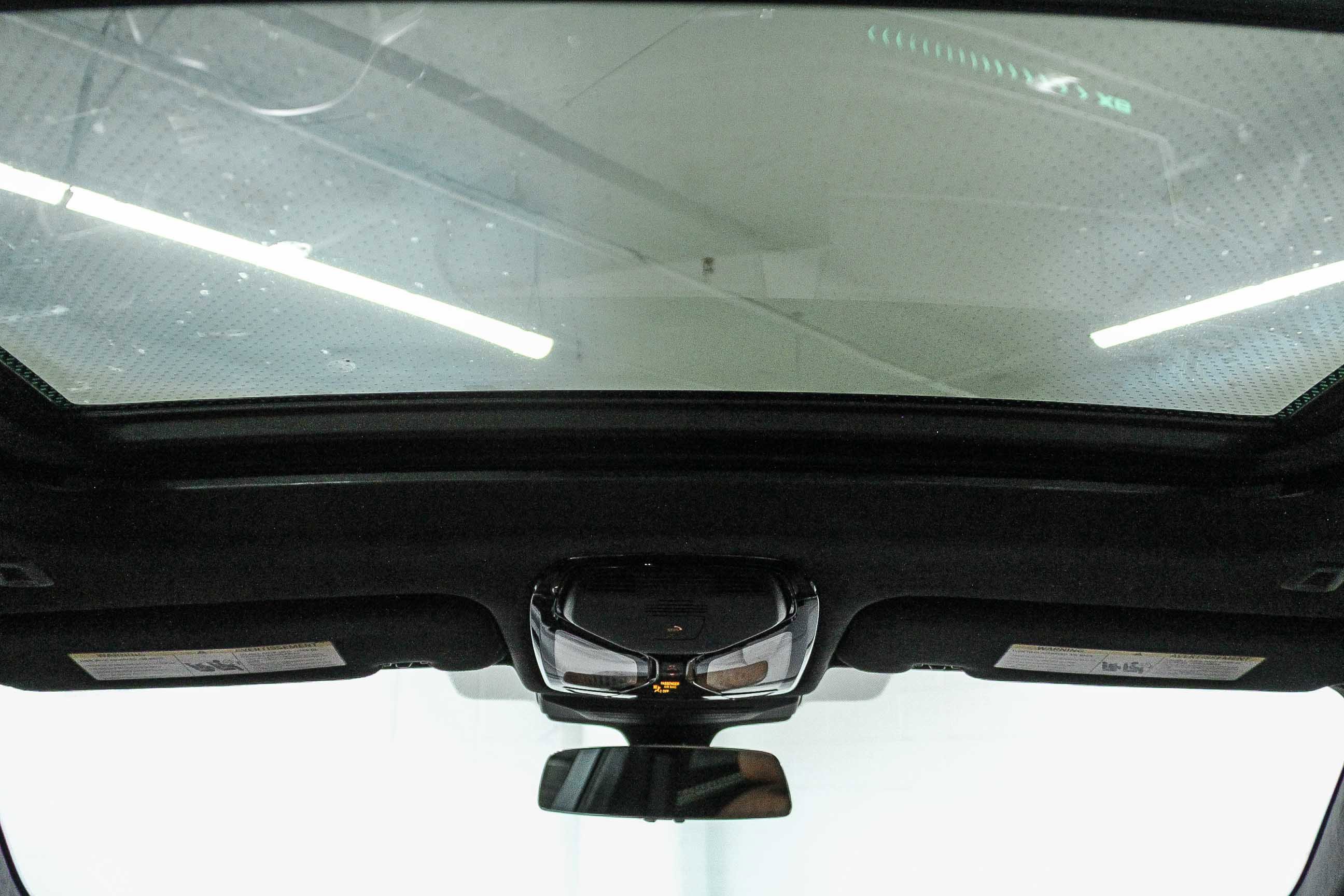 Used 2024 BMW X6 xDrive40i w/ Executive Package image 12