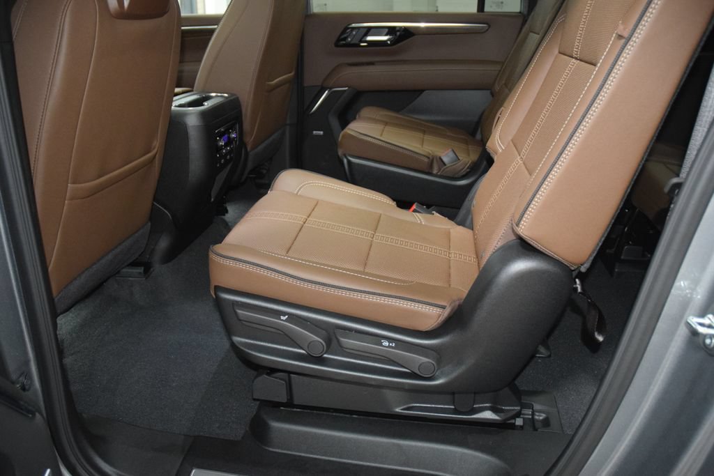 New 2026 Chevrolet Suburban High Country AWD/4WD image 43