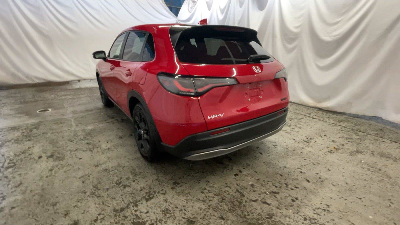 Certified 2025 Honda HR-V Sport image 10