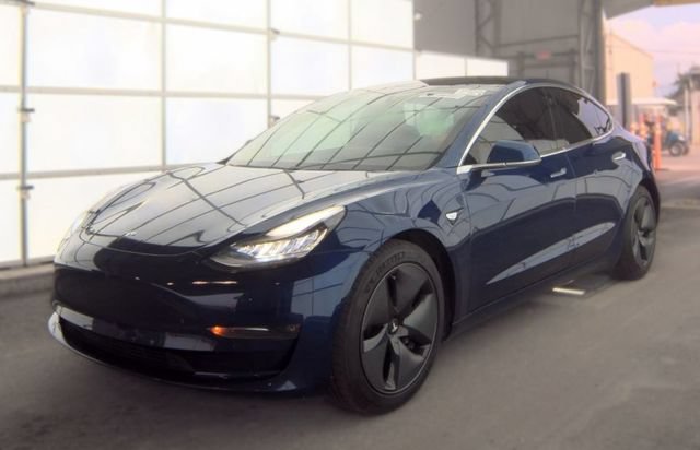 Used 2018 Tesla Model 3 Mid Range RWD image 1