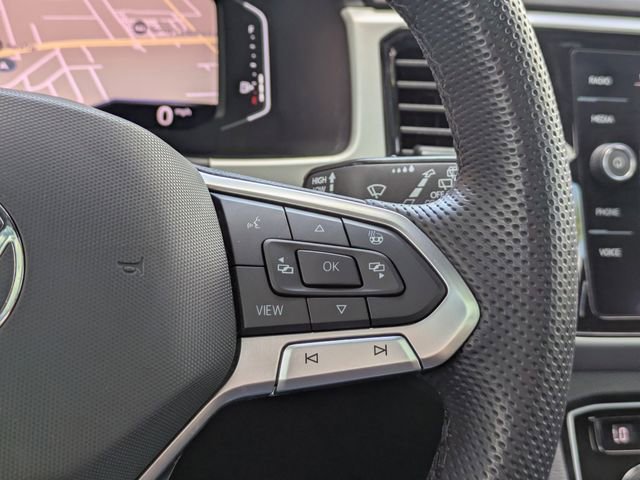 Used 2022 Volkswagen Atlas Cross Sport SEL R-Line image 30