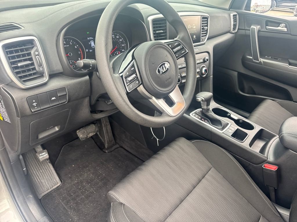 Used 2021 Kia Sportage LX image 17