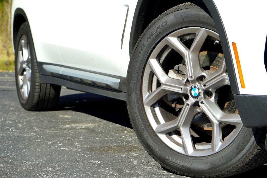 Used 2023 BMW X3 xDrive30i image 4