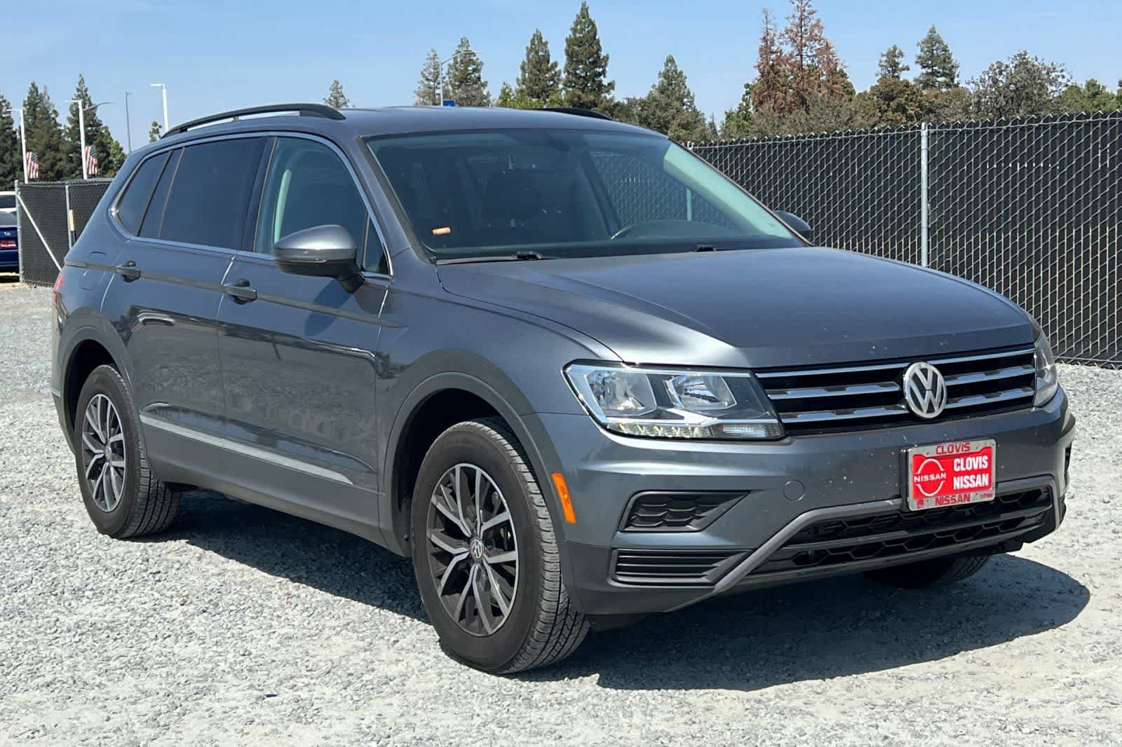 Used 2020 Volkswagen Tiguan SE AWD/4WD image 10