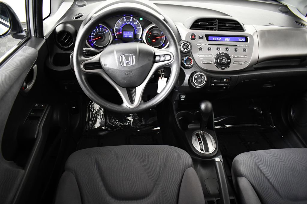 Used 2011 Honda Fit image 17