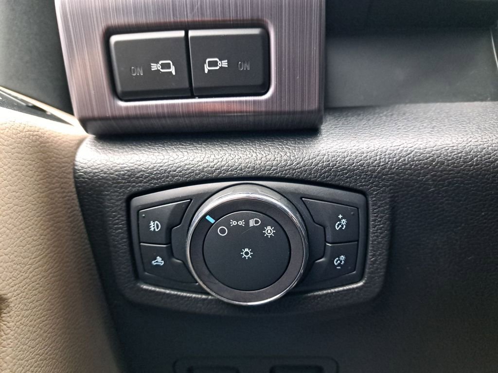 Used 2020 Ford F450 Limited w/ FX4 Off-Road Package image 24