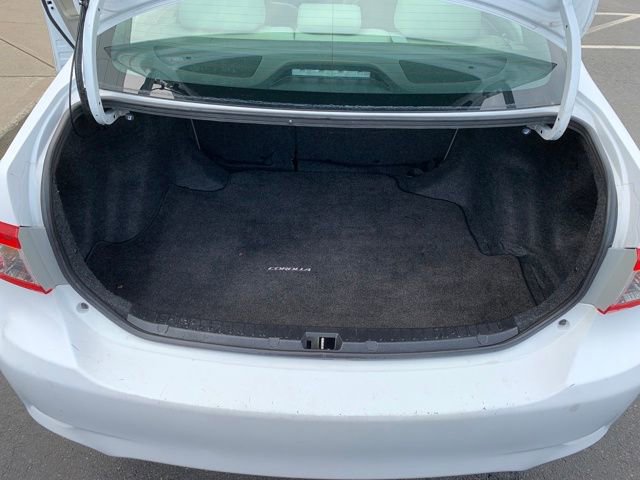 Used 2013 Toyota Corolla LE image 26