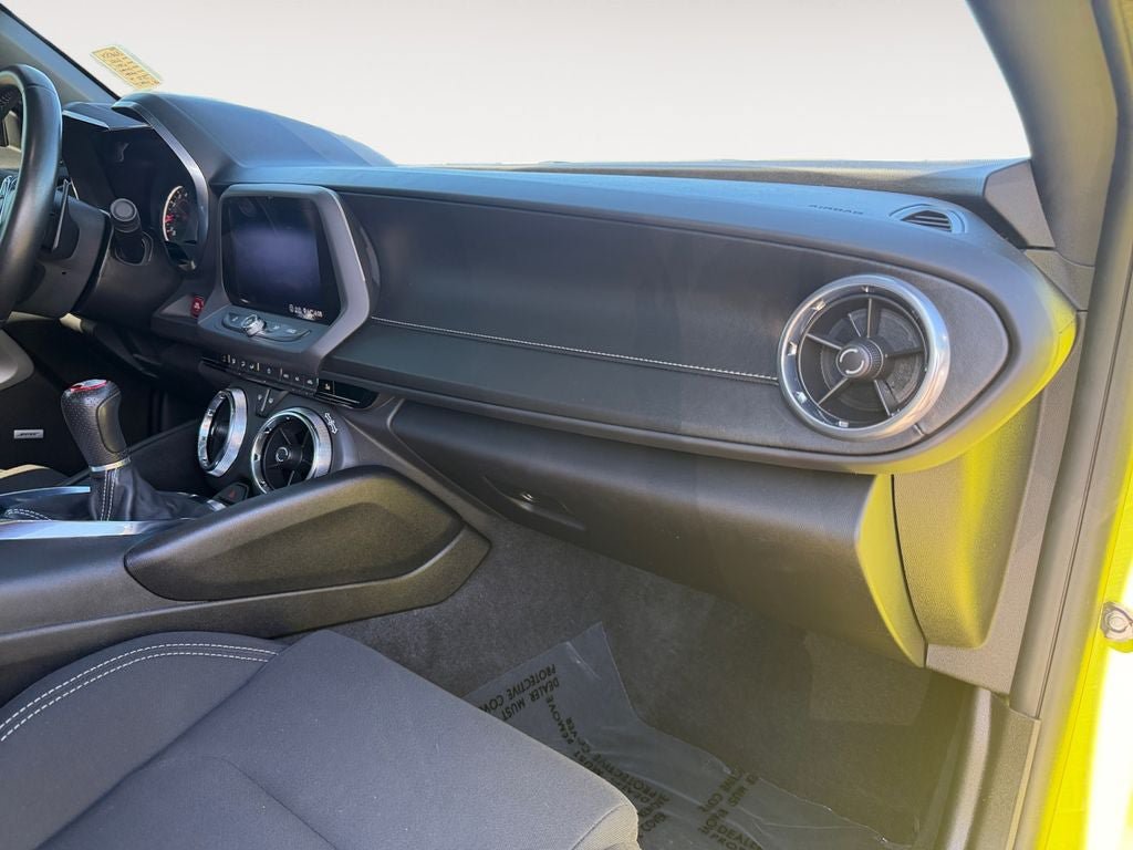 Used 2020 Chevrolet Camaro LT w/ Technology Package RWD image 26
