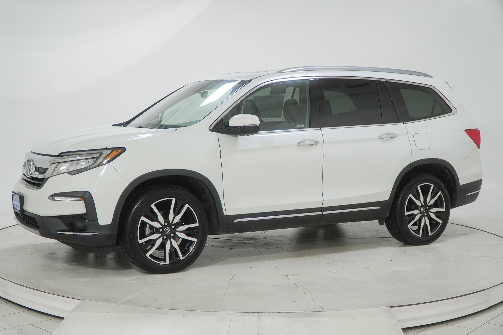 Used 2020 Honda Pilot Touring image 5