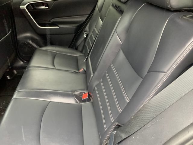 Used 2019 Toyota RAV4 XLE Premium w/ Cold Weather Package AWD/4WD image 19