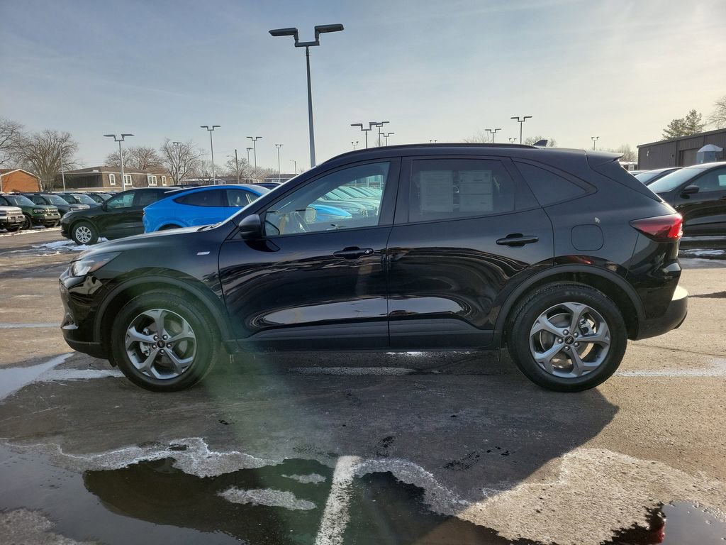 Certified 2025 Ford Escape ST-Line w/ Tech Pack #1 image 7