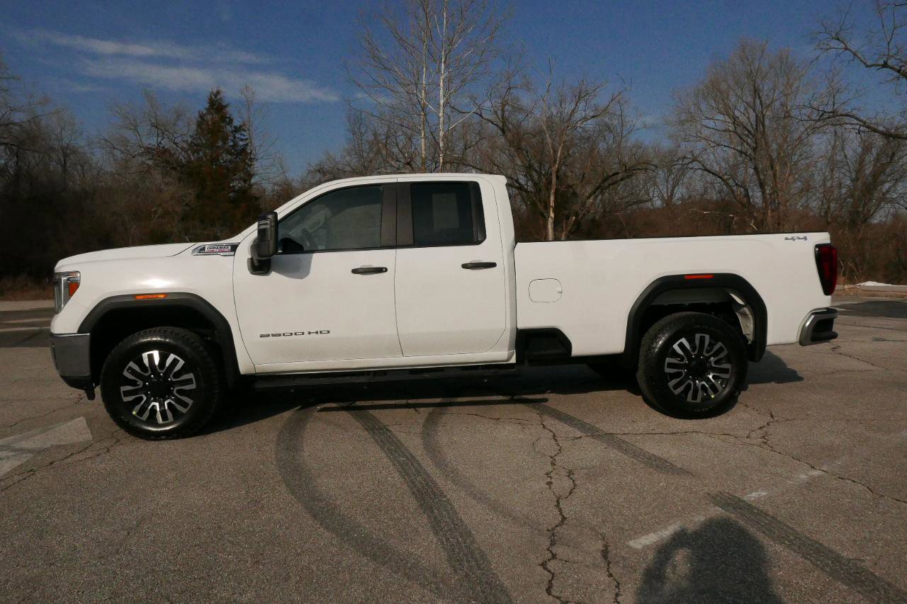 Used 2023 GMC Sierra 2500 Pro w/ Convenience Package image 2