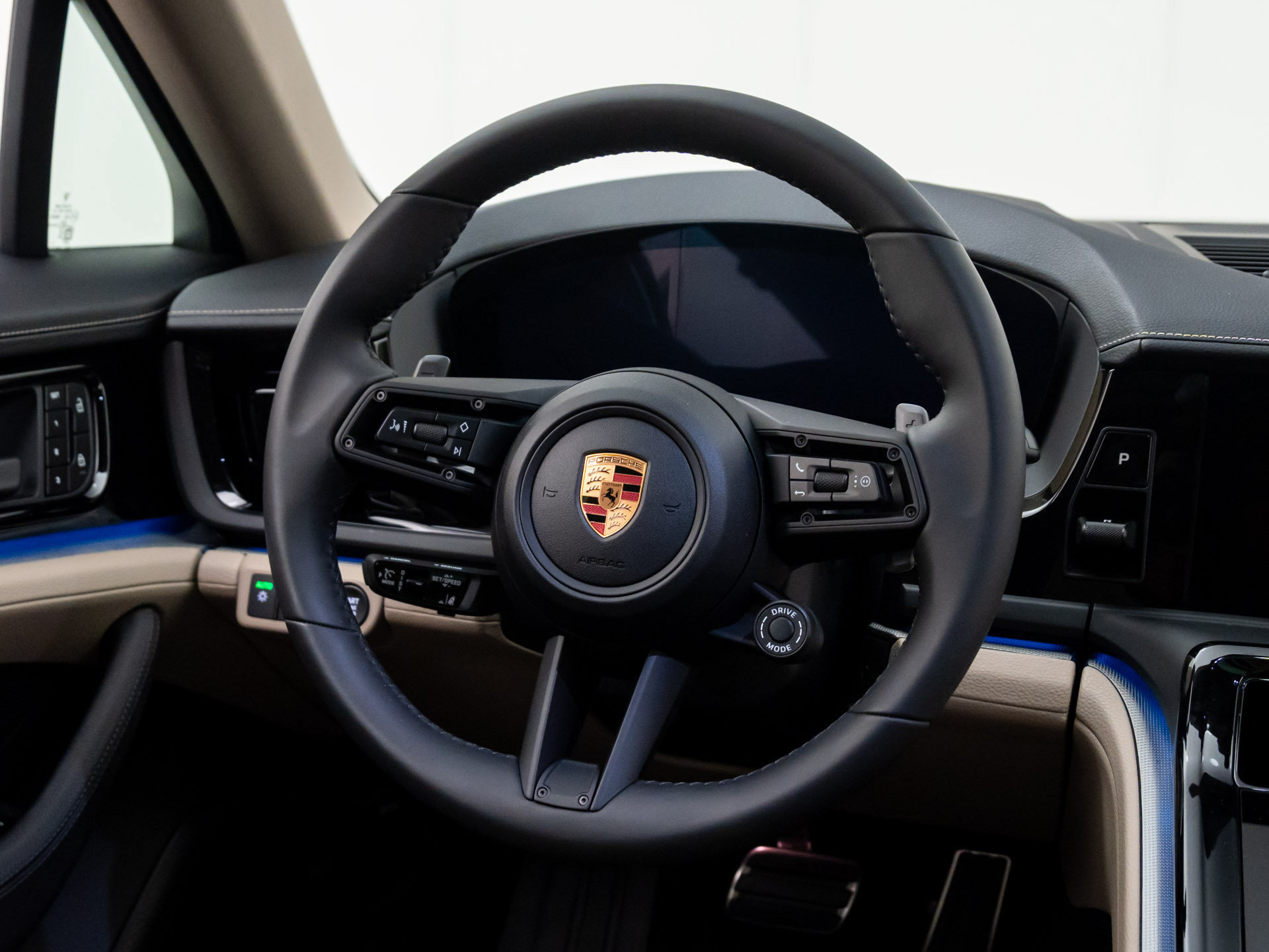New 2026 Porsche Panamera 4 AWD/4WD image 12