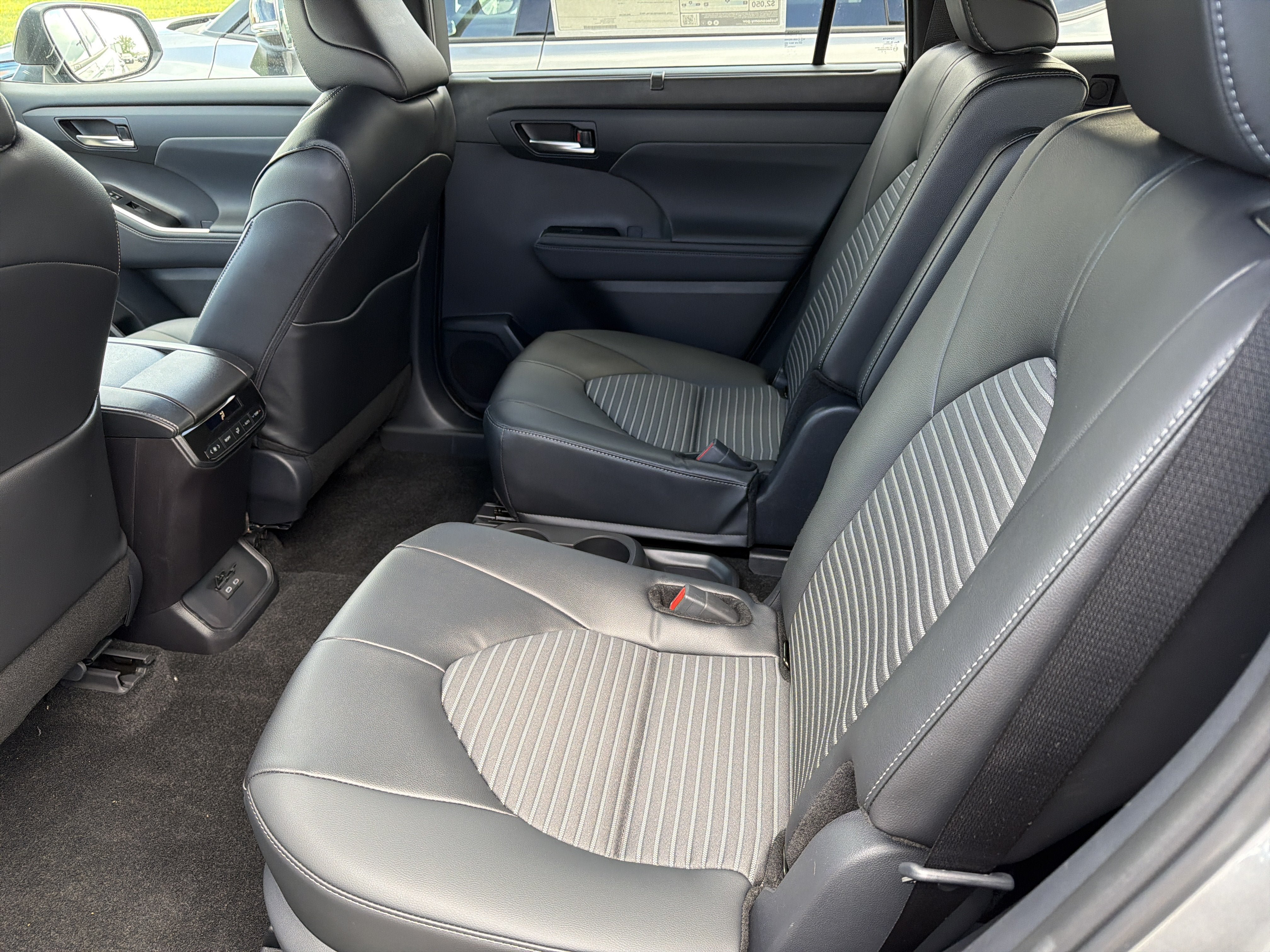 New 2026 Toyota Highlander XSE AWD/4WD image 25